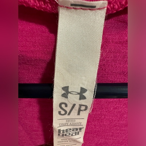 Under Amour women’s small hot pink long sleeve shirt - Picture 2 of 5